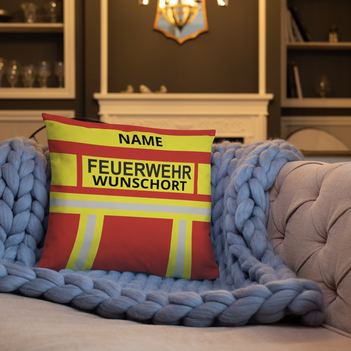 Feuerwehr Kissen in Rot/Gelb im Wohnzimmer