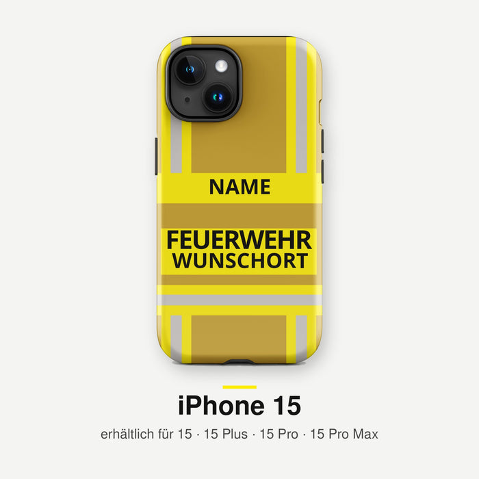 Feuerwehr Handyhülle iPhone® Hardcase Gold/Gelb mit Name und Wunschort – iPhone 15 / 15 Plus / 15 Pro / 15 Pro Max