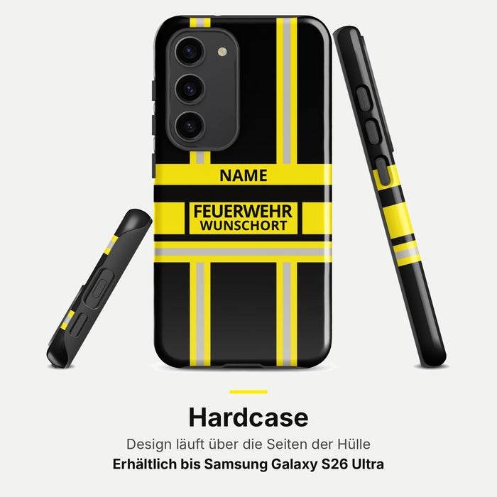 Feuerwehr Handyhülle Samsung® Hardcase Schwarz/Gelb mit Name und Wunschort – Samsung Galaxy S23 / S23 Plus / S23 Ultra