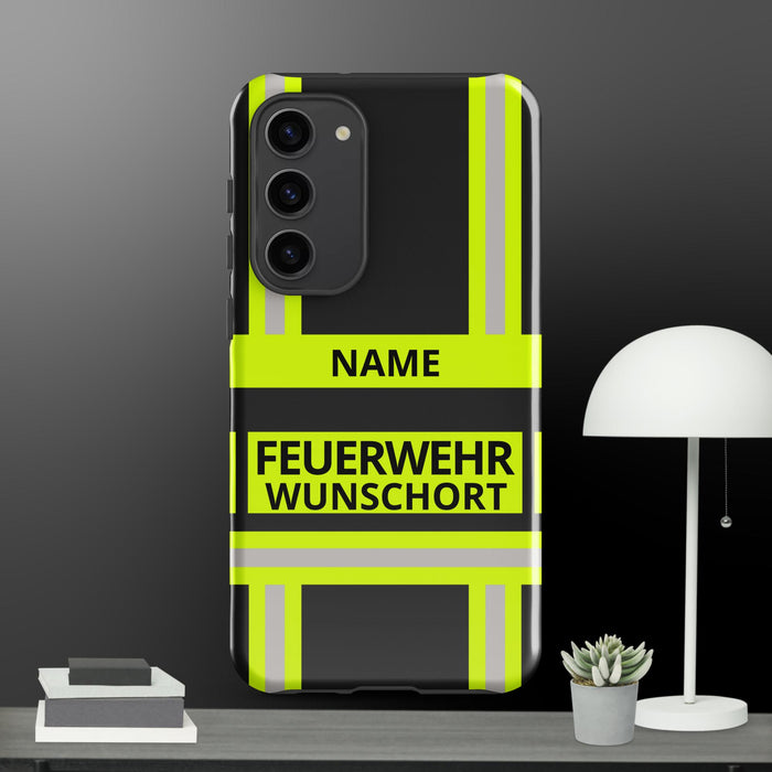 Feuerwehr Handyhülle Samsung® Galaxy S23 Plus Hardcase Schwarz/Leuchtgelb – personalisiert mit Name und Feuerwehr