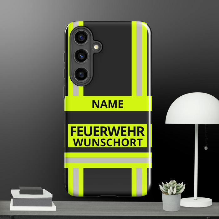 Feuerwehr Handyhülle Samsung® Galaxy S24 Plus Hardcase Schwarz/Leuchtgelb – personalisiert mit Name und Feuerwehr
